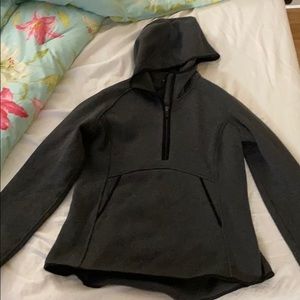 Lululemon half zip pullover